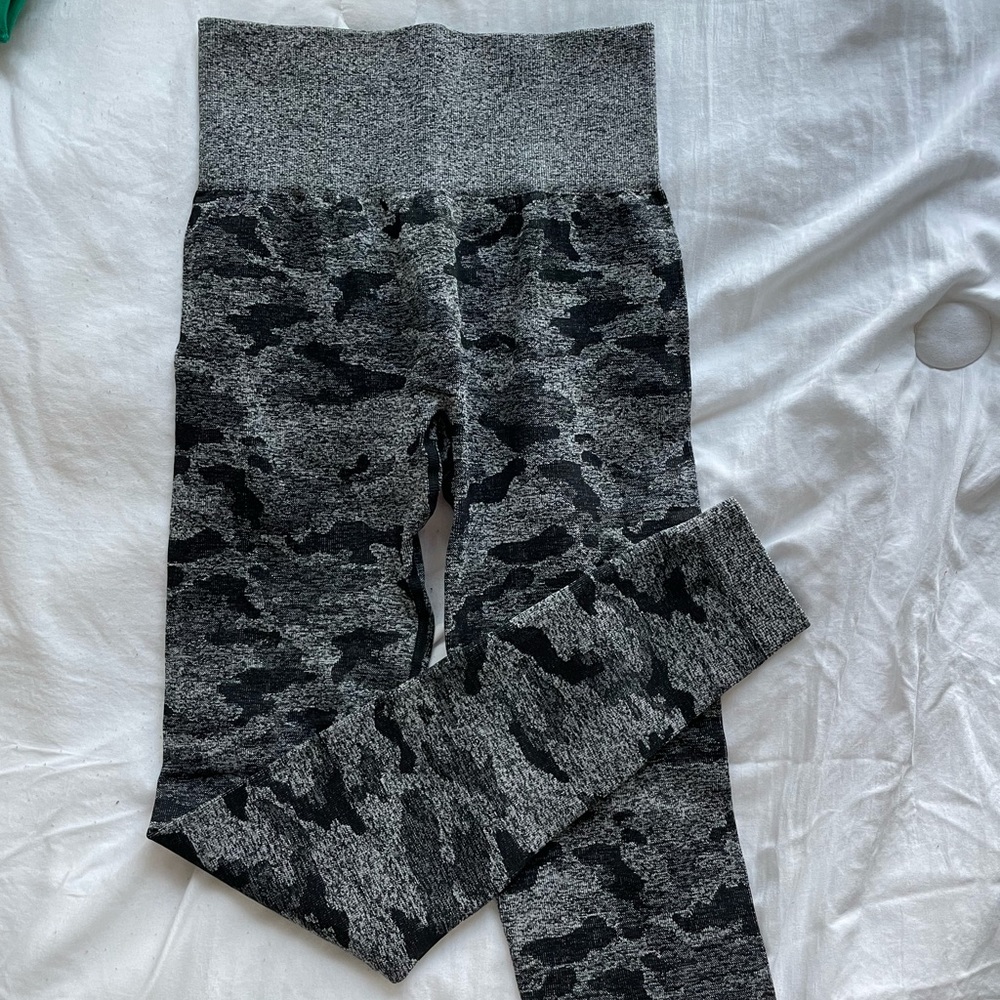 black camo leggings